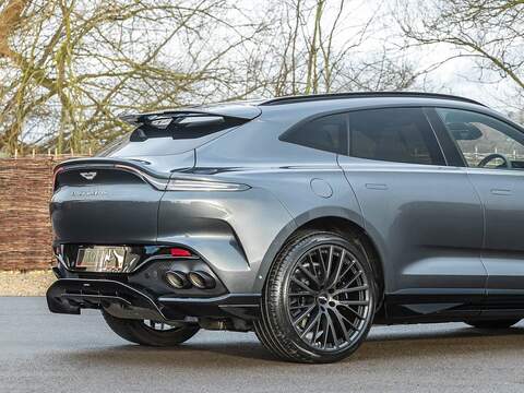 Aston Martin Dbx V8 - U5563