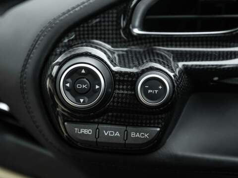 Ferrari 488 Gtb - U5571
