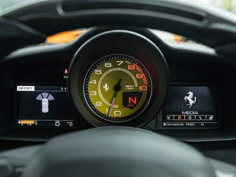 Ferrari 488 Gtb - U5571