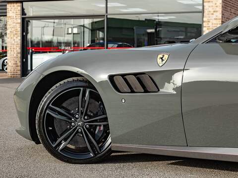 Ferrari Gtc4 Lusso V12 - U5583