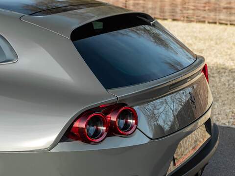 Ferrari Gtc4 Lusso V12 - U5583