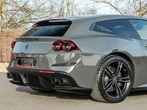 Ferrari Gtc4 Lusso V12 - U5583