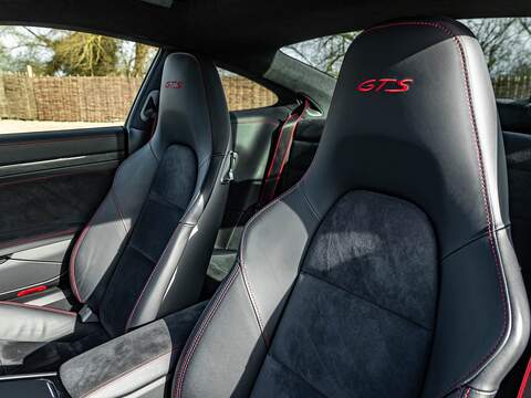 Porsche 911 Carrera Gts Pdk - U5584