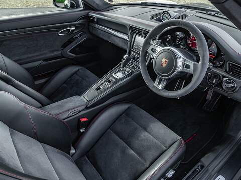 Porsche 911 Carrera Gts Pdk - U5584