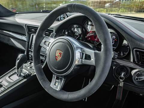 Porsche 911 Carrera Gts Pdk - U5584