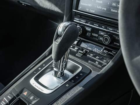 Porsche 911 Carrera Gts Pdk - U5584