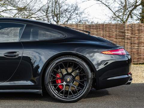 Porsche 911 Carrera Gts Pdk - U5584