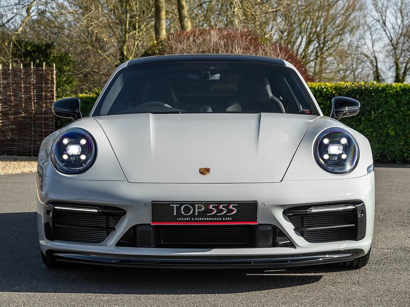 Porsche 911 (992) Carrera 4 GTS Coupe 3.0 PDK - Large 3