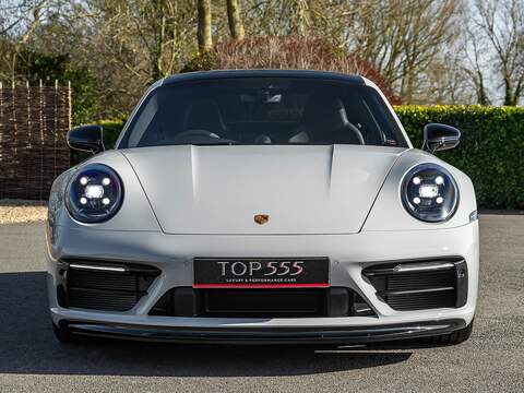 Porsche 911 Carrera 4 Gts - U5586