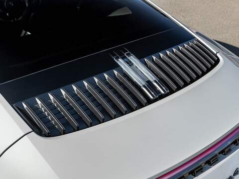 Porsche 911 Carrera 4 Gts - U5586