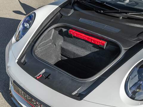 Porsche 911 Carrera 4 Gts - U5586