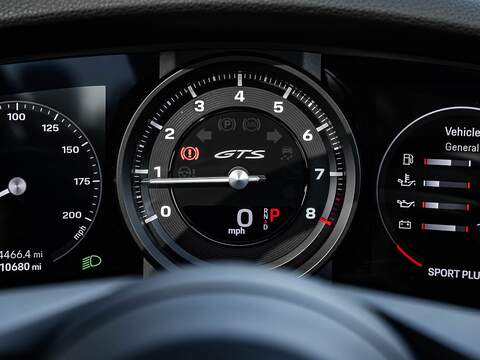 Porsche 911 Carrera 4 Gts - U5586