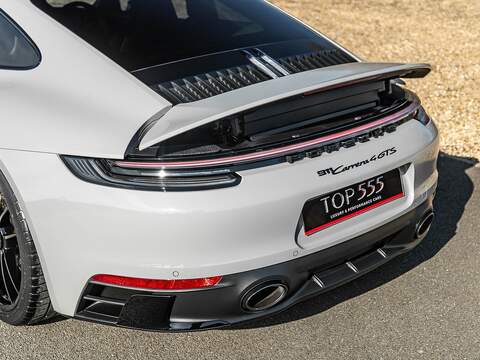Porsche 911 Carrera 4 Gts - U5586