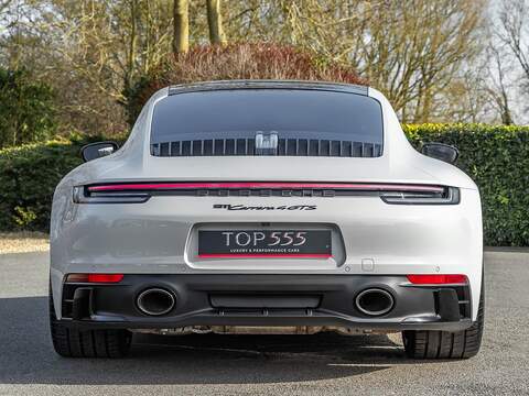 Porsche 911 Carrera 4 Gts - U5586