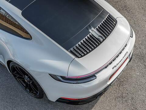 Porsche 911 Carrera 4 Gts - U5586