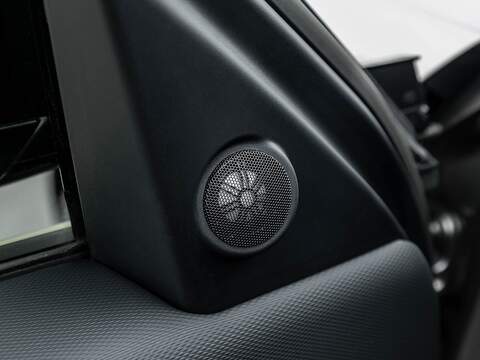 Land Rover Discovery R-Dynamic Hse - U5595