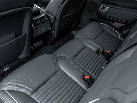 Land Rover Discovery R-Dynamic Hse - U5595