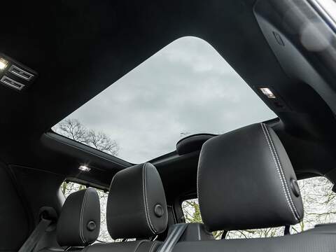 Land Rover Discovery R-Dynamic Hse - U5595