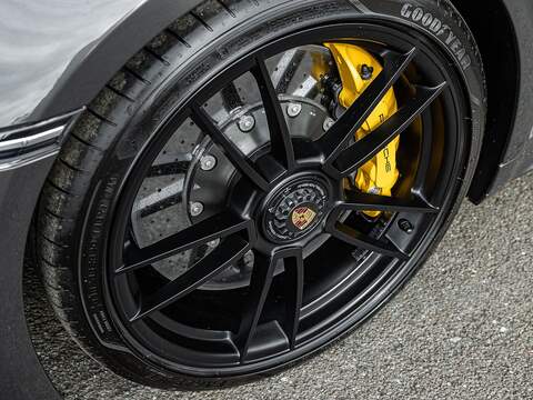 Porsche 911 Carrera Gts Pdk - U5599