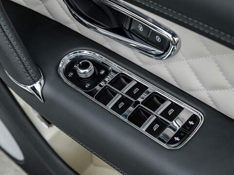 Bentley Bentayga W12 - U5600