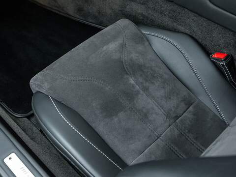 Aston Martin Dbs V12 - U5602