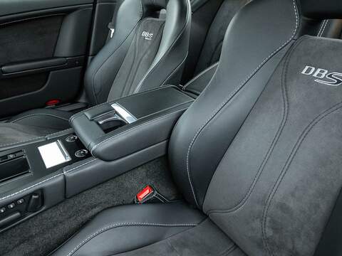 Aston Martin Dbs V12 - U5602