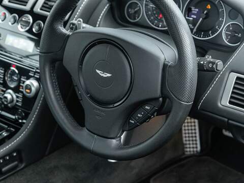 Aston Martin Dbs V12 - U5602