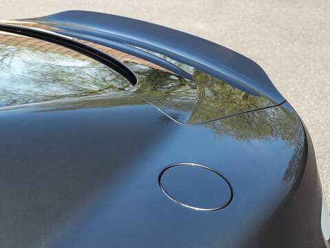 Aston Martin Dbs V12 - U5602