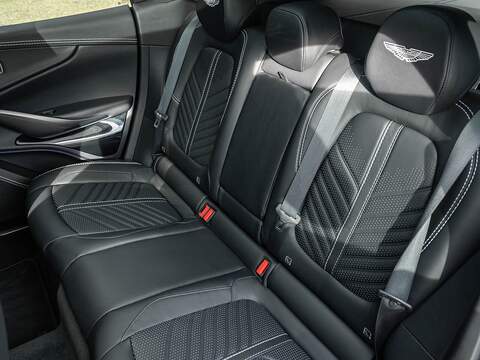 Aston Martin Dbx V8 - U5604