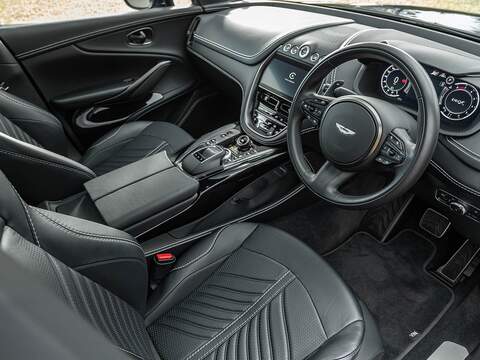 Aston Martin Dbx V8 - U5604