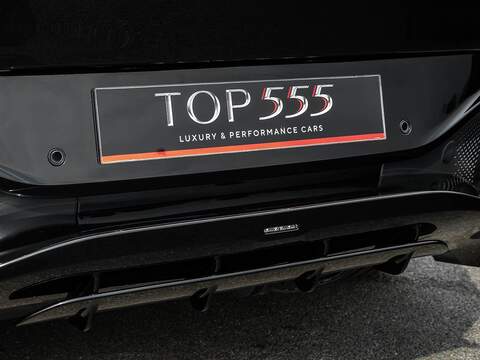 Aston Martin Dbx V8 - U5604