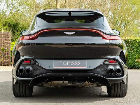 Aston Martin Dbx V8 - U5604