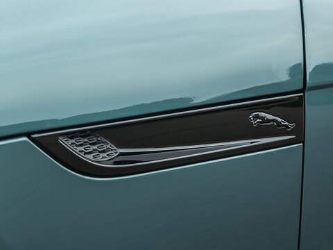 Jaguar F-Type 75 - U5606