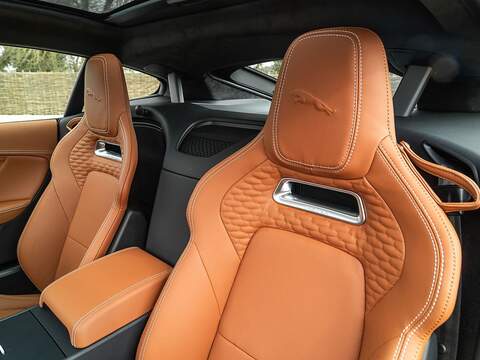 Jaguar F-Type 75 - U5606