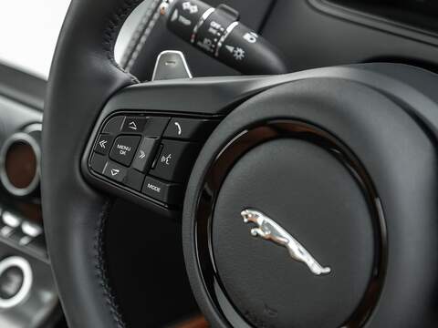 Jaguar F-Type 75 - U5606