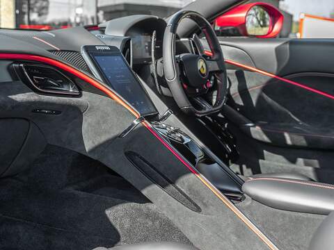 Ferrari Roma Coupe - U5609