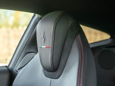 Ferrari Roma Coupe - U5609