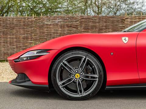 Ferrari Roma Coupe - U5609