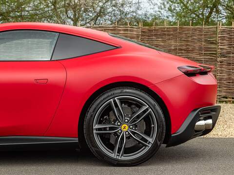 Ferrari Roma Coupe - U5609