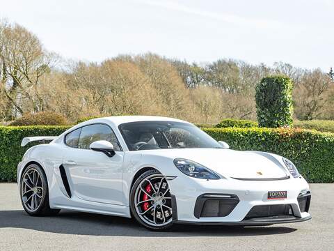 Porsche 718 Cayman Gt4 - U5612
