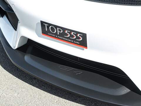 Porsche 718 Cayman Gt4 - U5612