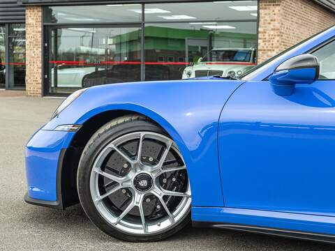 Porsche 911 Gt3 Touring - U5614