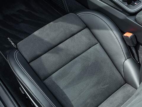 Porsche 911 Carrera 4 Gts Pdk - U5625