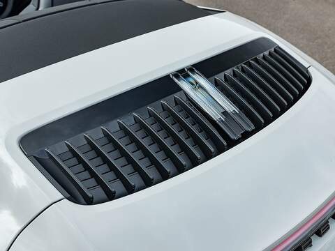 Porsche 911 Carrera 4 Gts Pdk - U5625