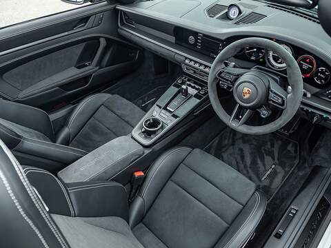 Porsche 911 Carrera 4 Gts Pdk - U5625