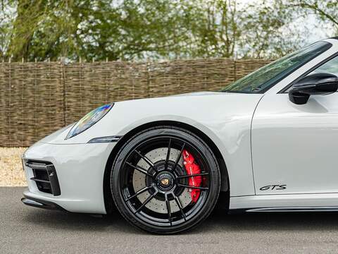 Porsche 911 Carrera 4 Gts Pdk - U5625