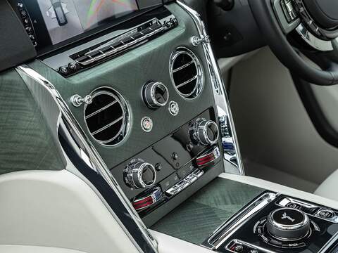 Rolls Royce Cullinan V12 - U5628