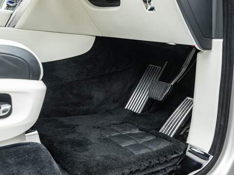 Rolls Royce Cullinan V12 - U5628