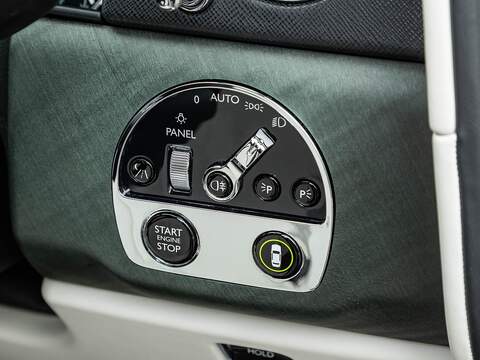 Rolls Royce Cullinan V12 - U5628