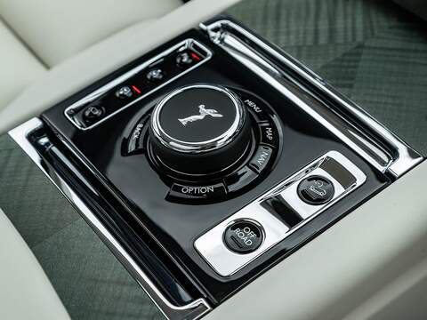 Rolls Royce Cullinan V12 - U5628